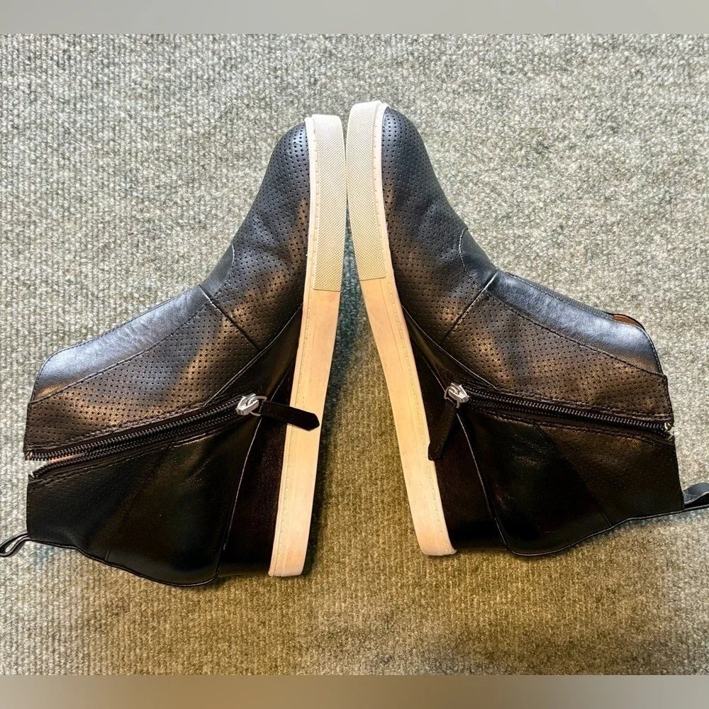 L. Paolo Black Anna Low Wedge Sneakers Booties w/ Side Zipper